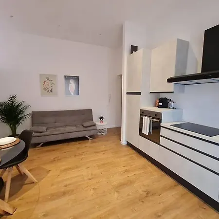 Dreamhouse Apartment